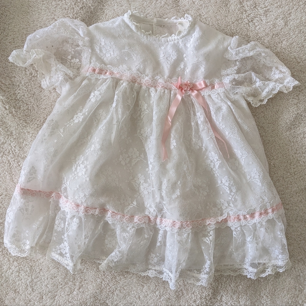 Vintage The Ribbons & Lace Collection White Lace Babydoll Dress. Size 18M